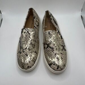Time and Tru Womens Snakeskin Metallic Gold Slip On Sneakers WMTT40AM027 Size 7
